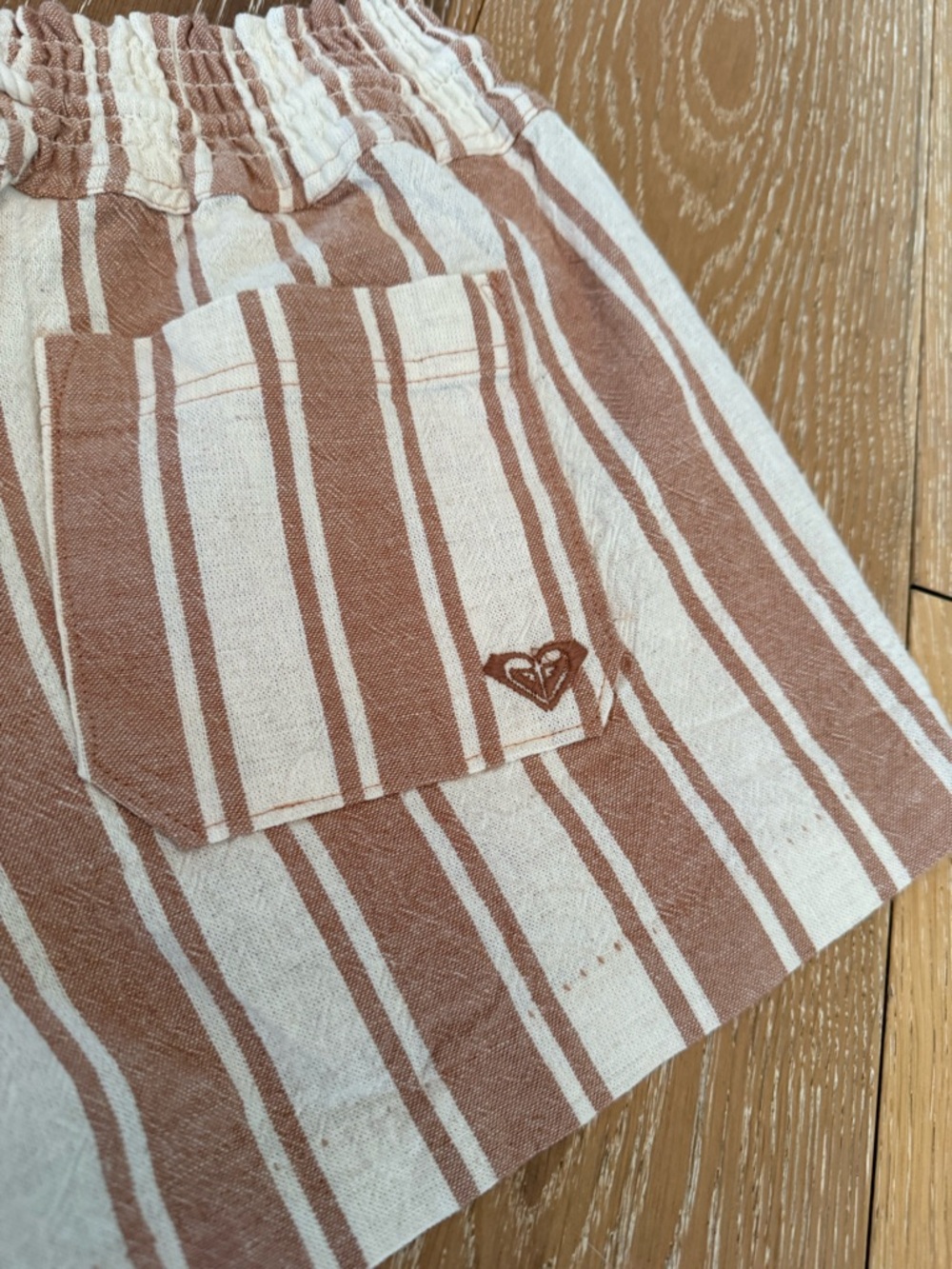 Roxy Oceanside YD
Shorts-Camel Sandy striped NWT - Picture 7 of 8
